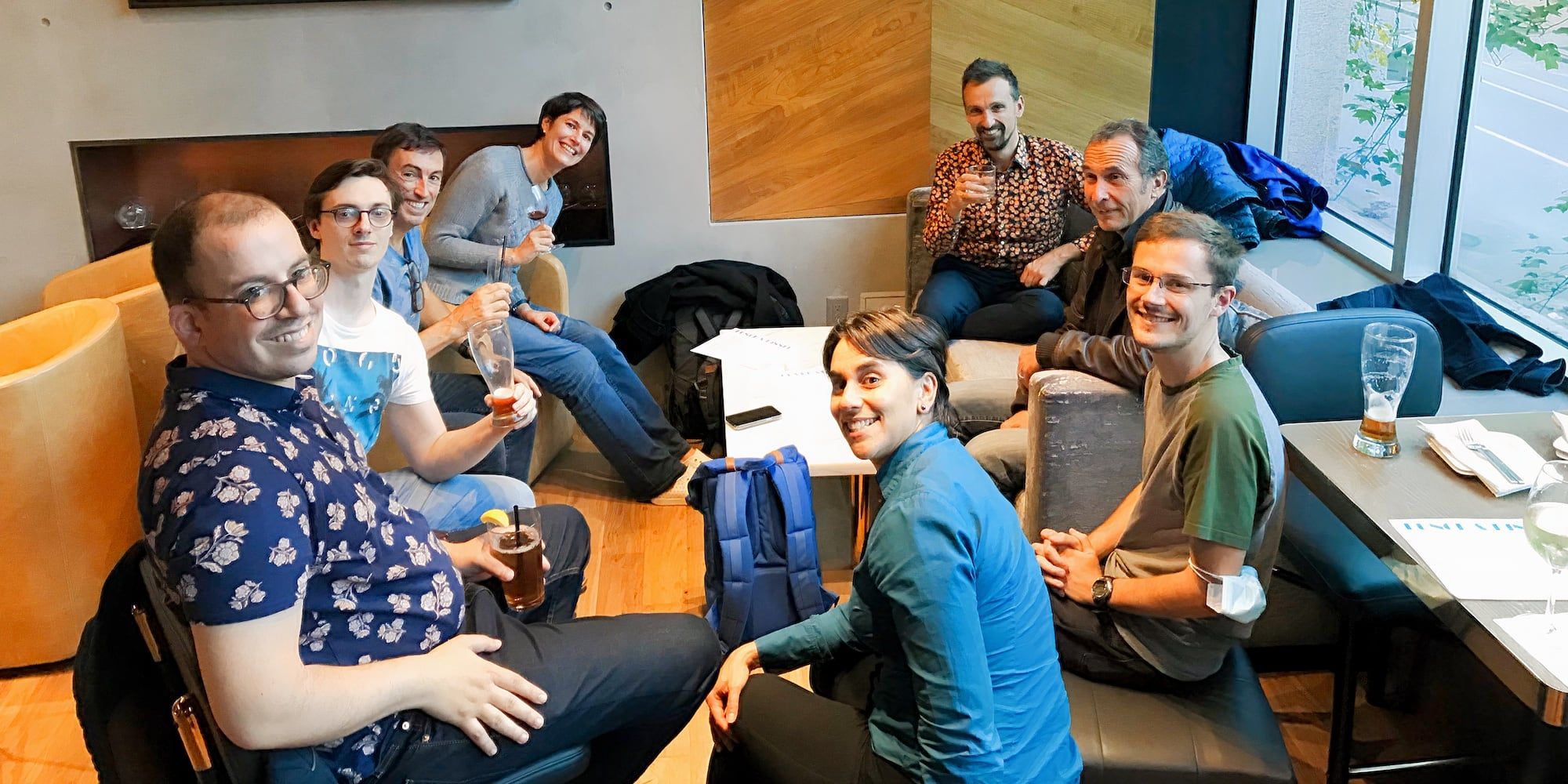 Des membres de French Alumni réunis lors d’un French Sunset, septembre 2021